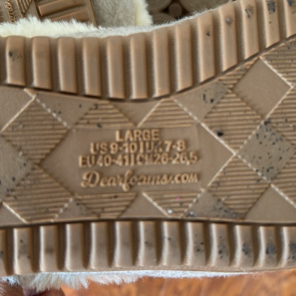 Dearfoam Women’s Memory Foam Slippers (Large) - Picture 10 of 10